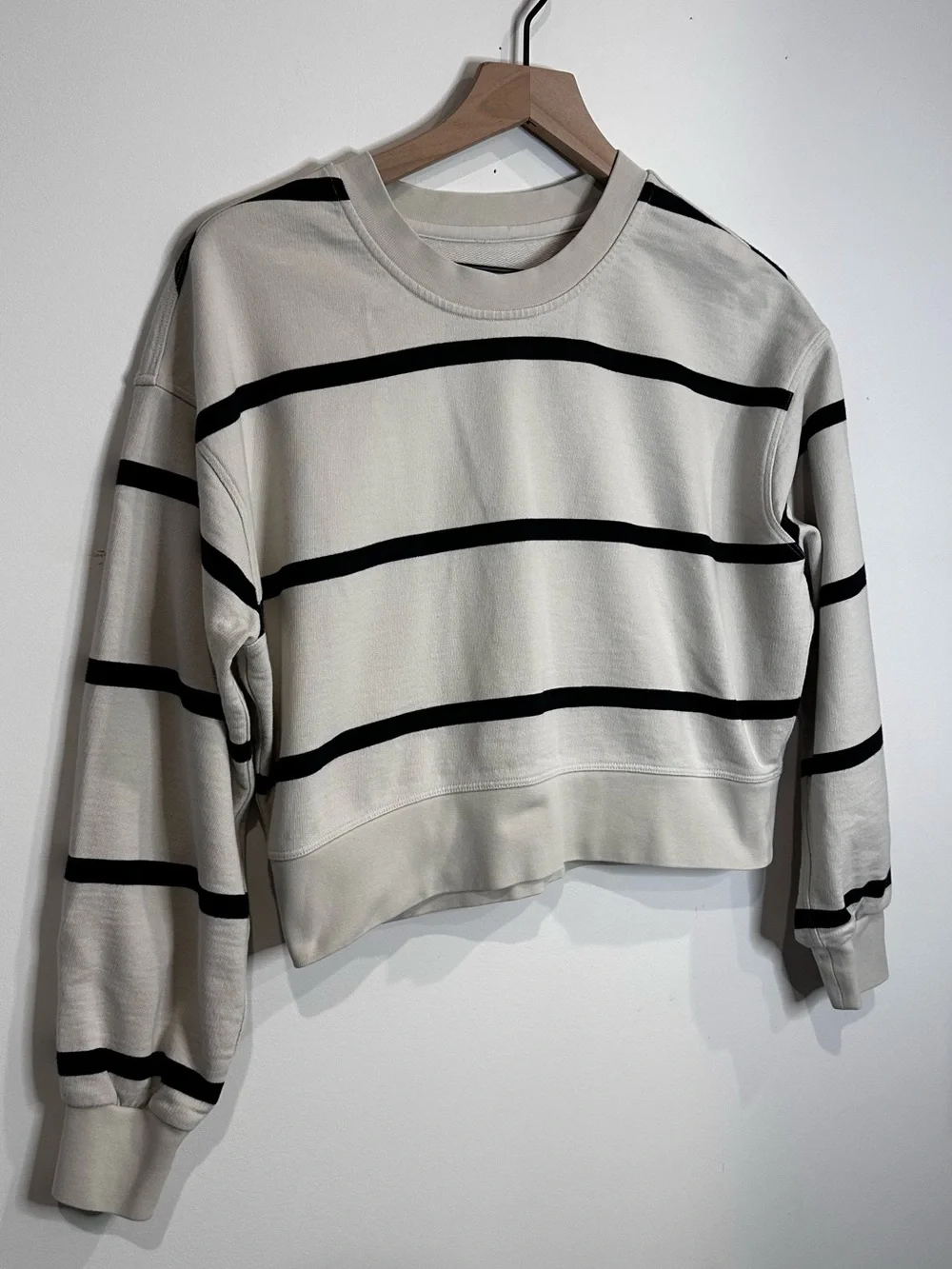 lululemon | oversized cropped sweatshirt